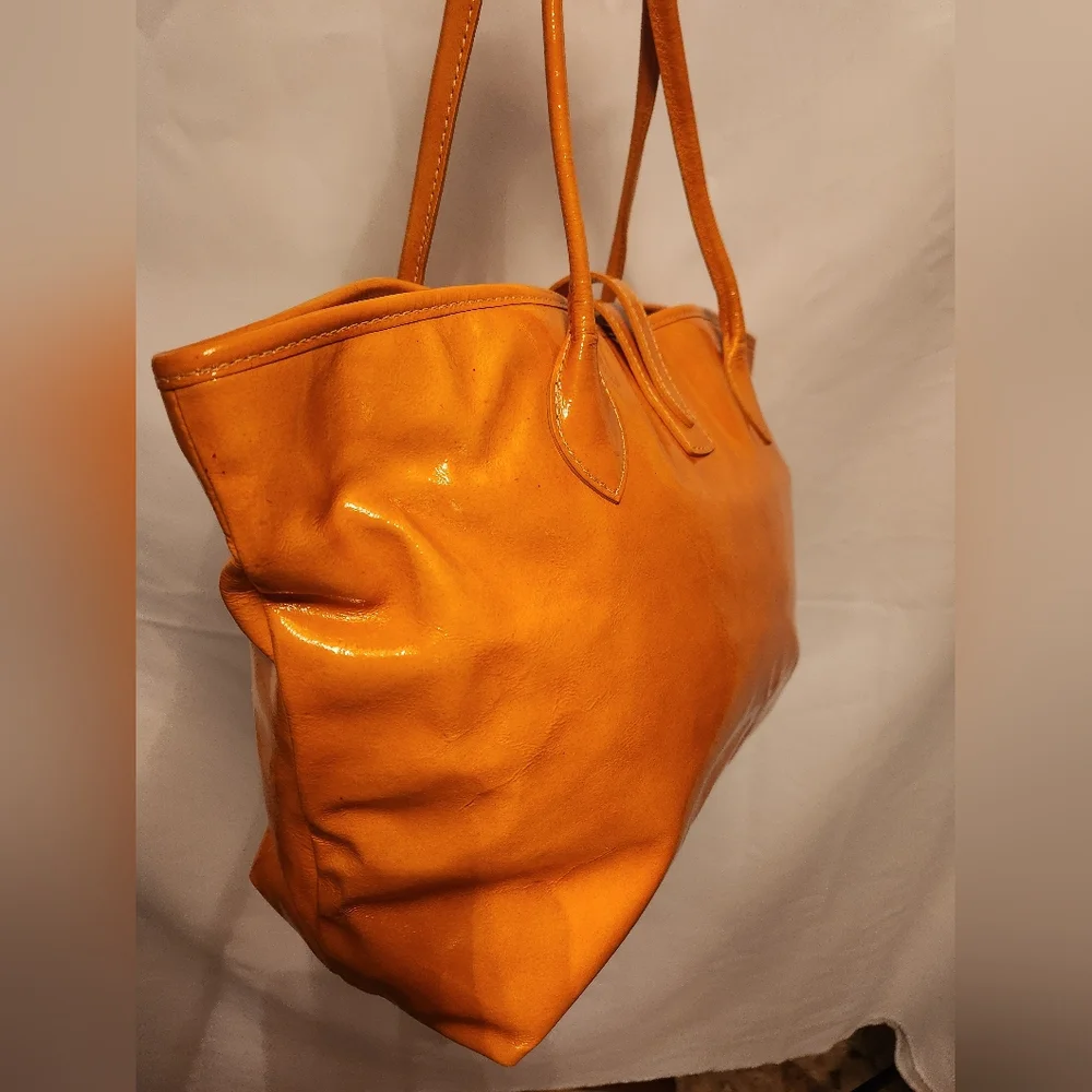 Dooney and Bourke Mustard Yellow Large Patent Leather Cindy Tote - Picture 5 of 16